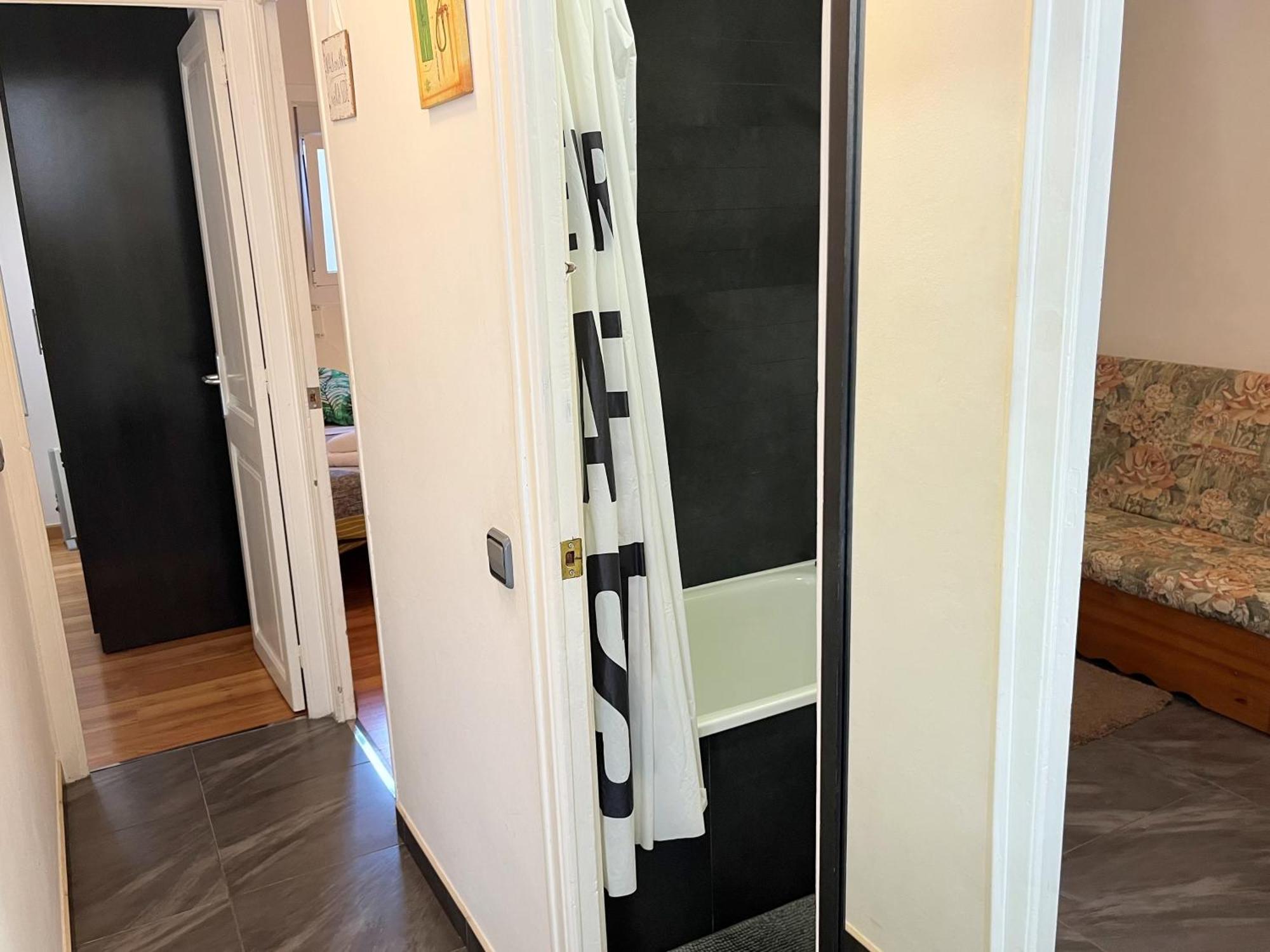 Apartamento Cerca De La Playa Blanes Luaran gambar
