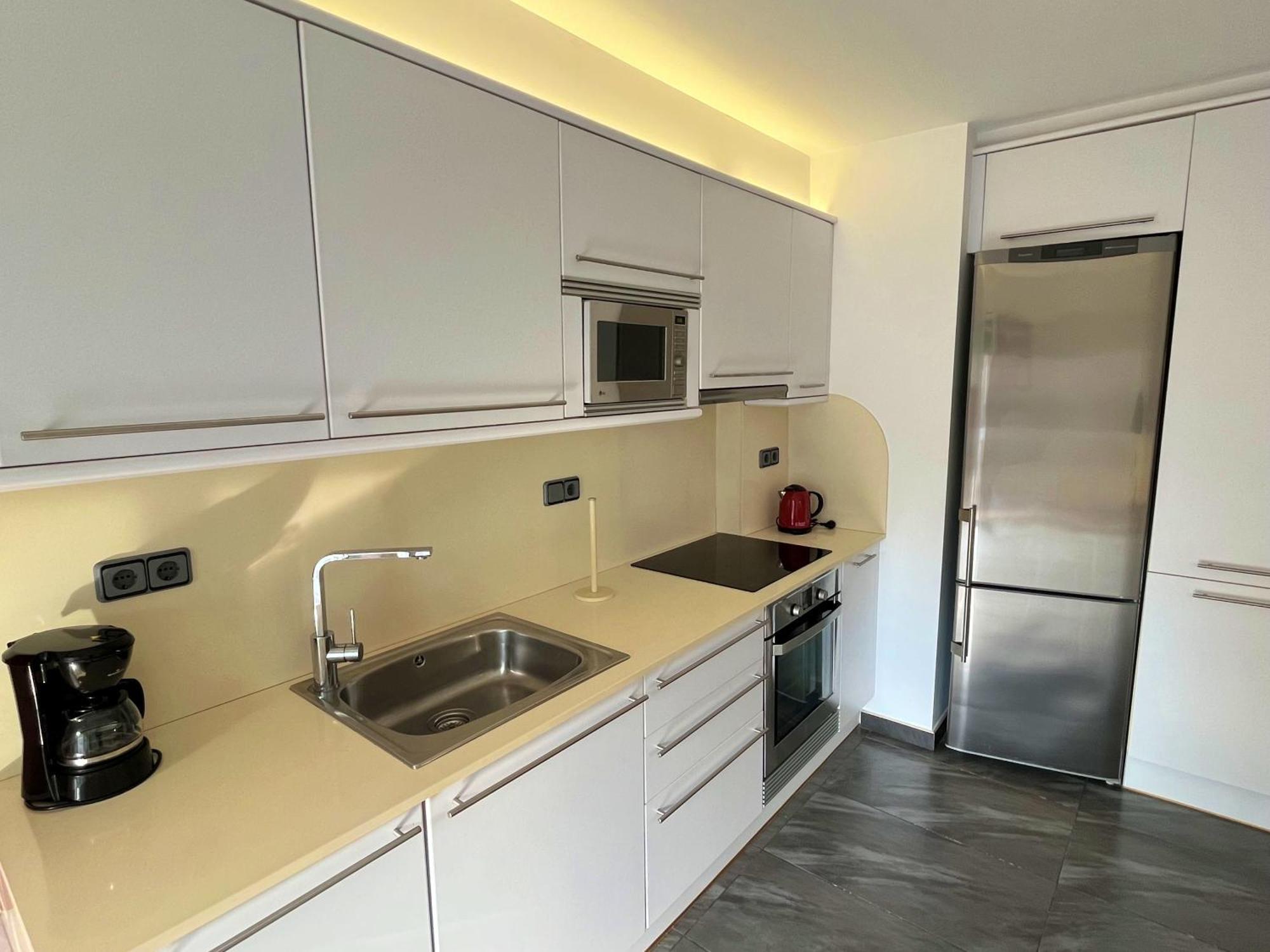 Apartamento Cerca De La Playa Blanes Luaran gambar